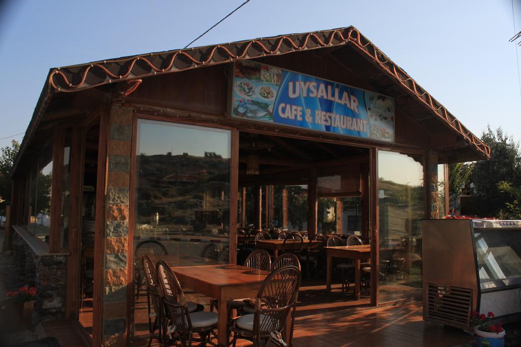 Uysallar Koy Evi İmroz Rum bild