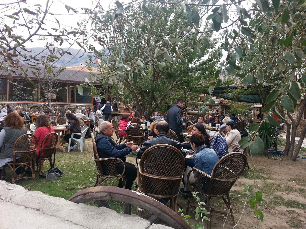 Uysallar Koy Evi İmroz Rum bild